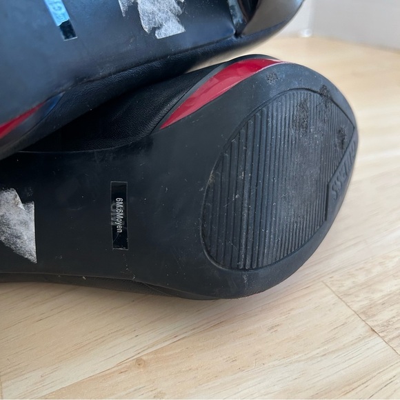 Guess Leather Heels/Size 6 - Picture 10 of 15